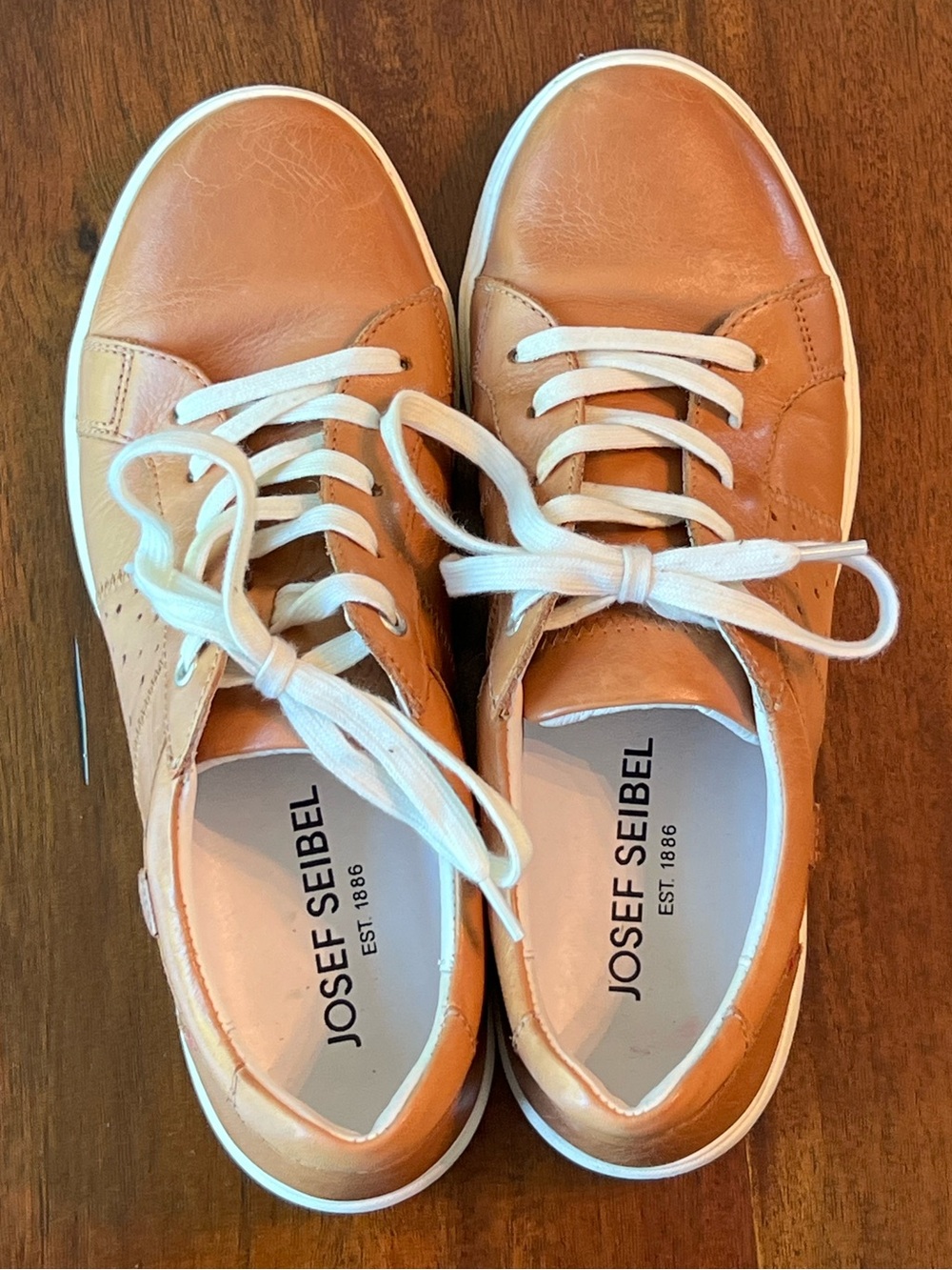 Josef Seibel Women's Caren Sneakers